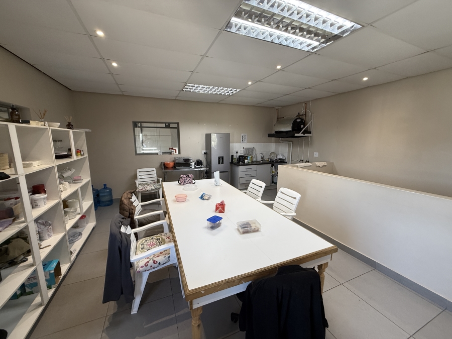 To Let Commercial Property for Rent in Rivergate Western Cape